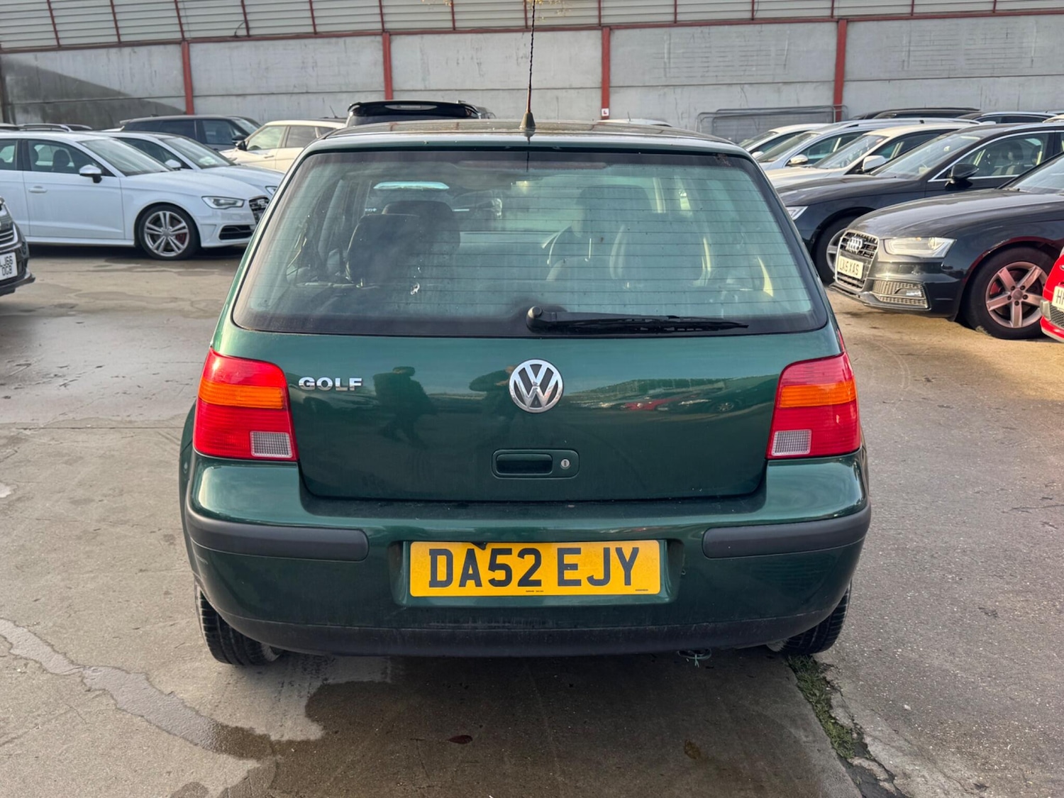 Used Volkswagen Golf 2002 for sale - 76936438: Photo 5