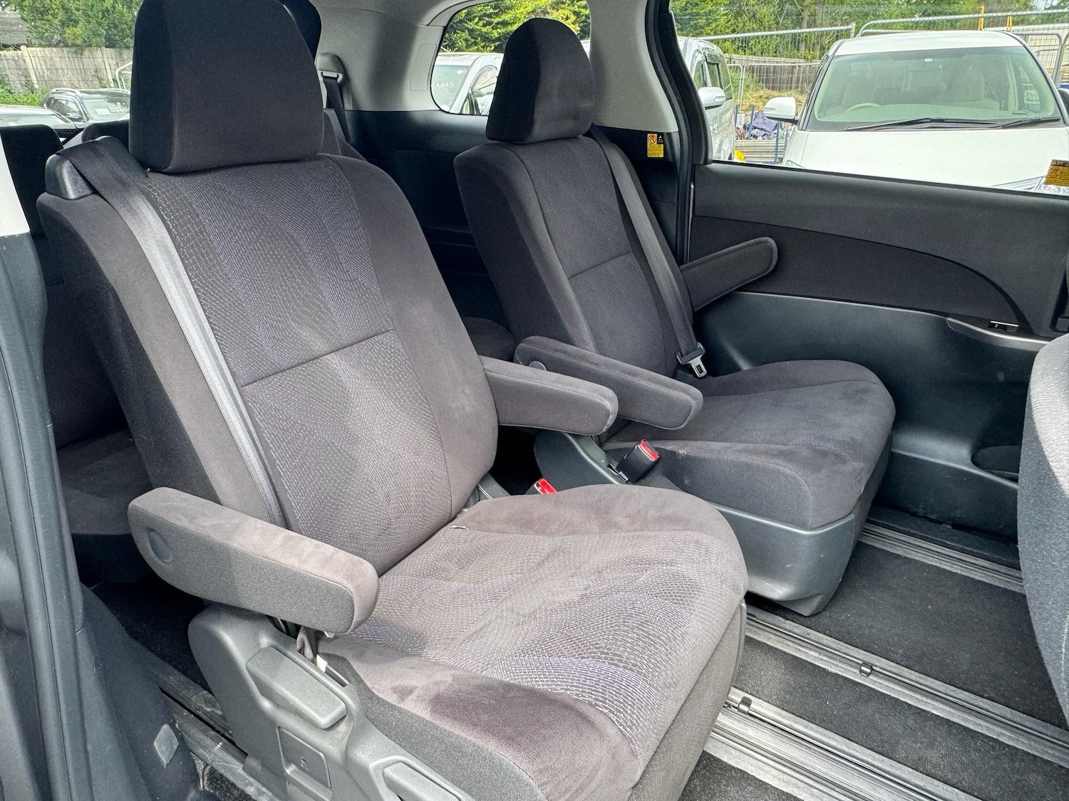 Used Toyota Estima 2023 for sale - 76549709: Photo 13