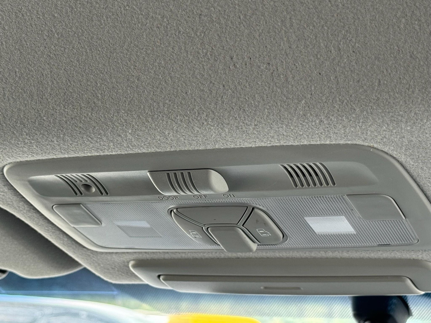 Used Toyota Estima 2023 for sale - 76549709: Photo 20