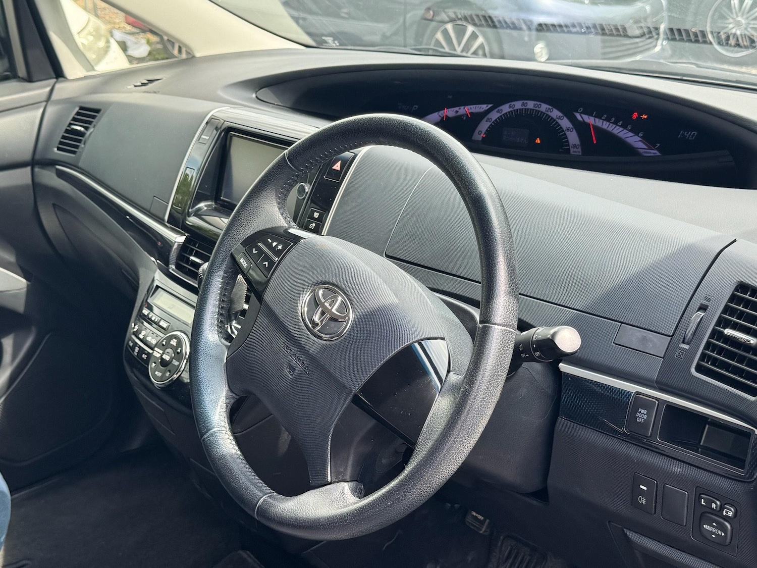 Used Toyota Estima 2023 for sale - 76549709: Photo 21