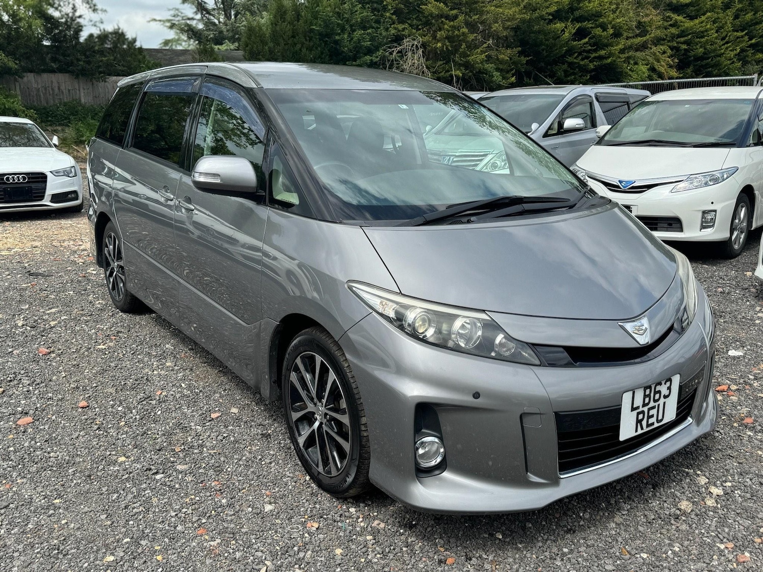 Used Toyota Estima 2023 for sale - 76549709: Photo 3