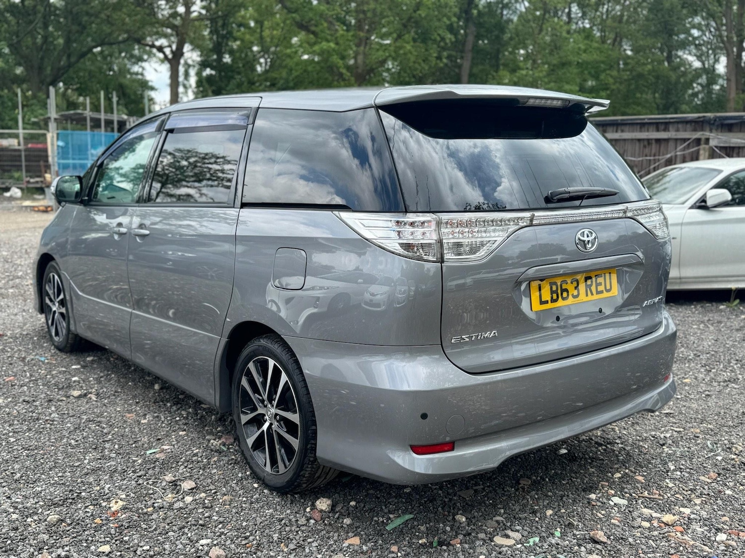 Used Toyota Estima 2023 for sale - 76549709: Photo 5