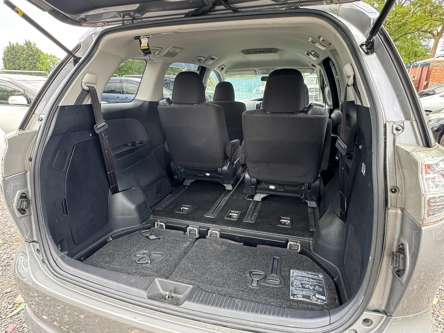 Used Toyota Estima 2023 for sale - 76549709: Photo 9