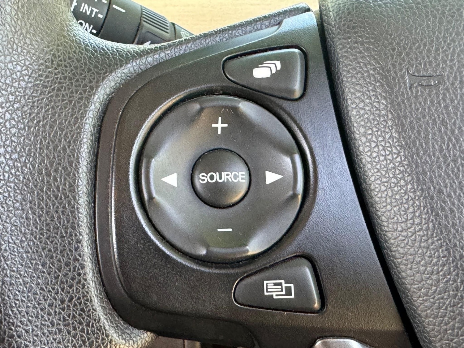 Used Honda Freed for sale - 76802302: Photo 16