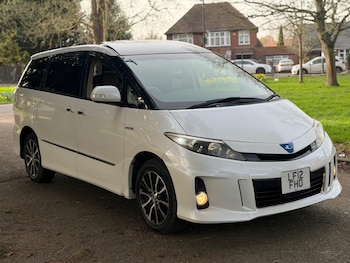 Used Toyota Estima 2014 for sale - 77784135: Photo