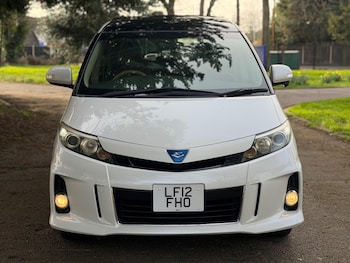 Used Toyota Estima 2014 for sale - 77784135: Photo