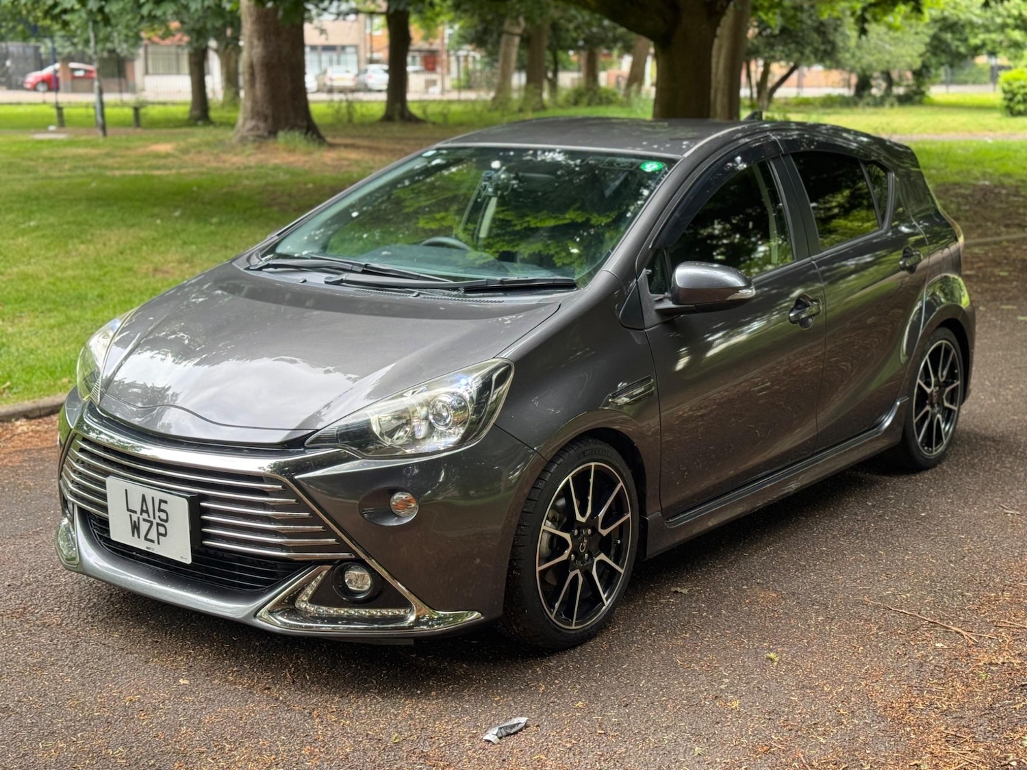 Used Toyota Aqua for sale - 76476684: Photo 4