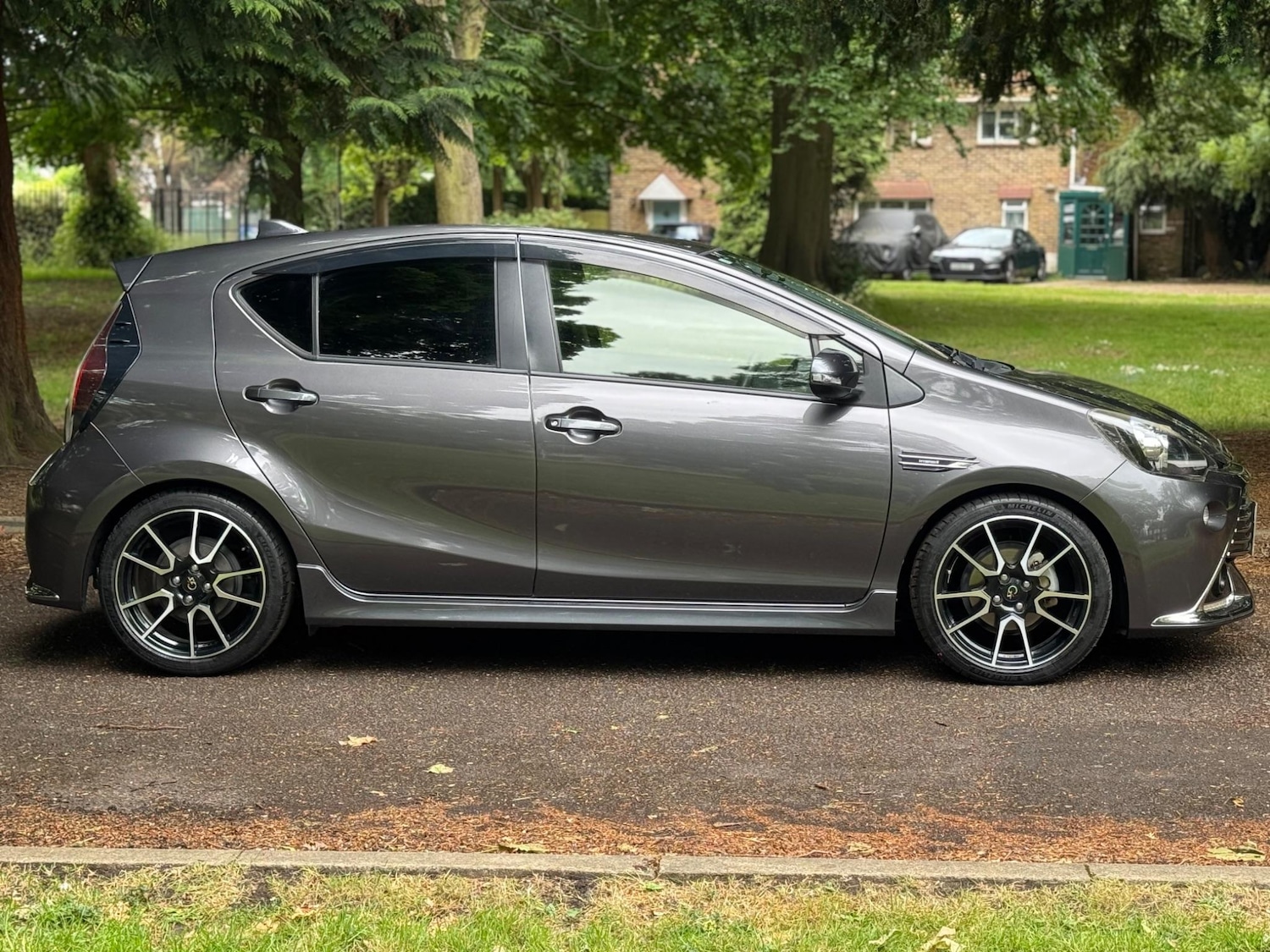 Used Toyota Aqua for sale - 76476684: Photo 5