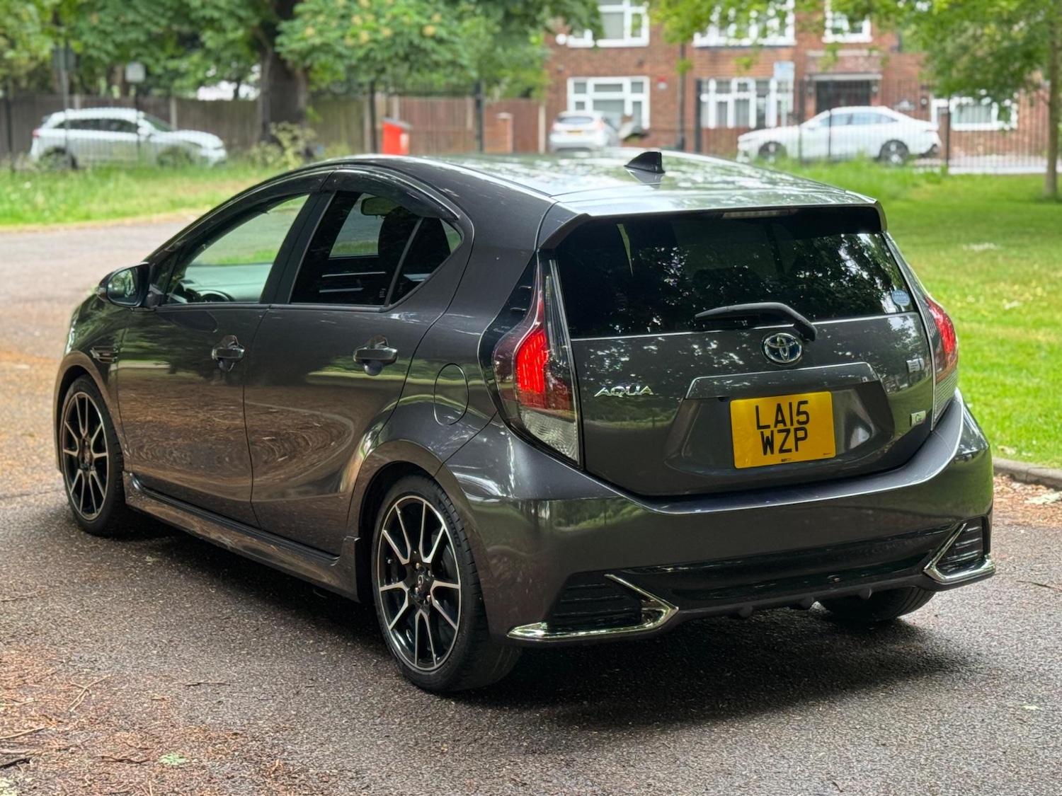 Used Toyota Aqua for sale - 76476684: Photo 8