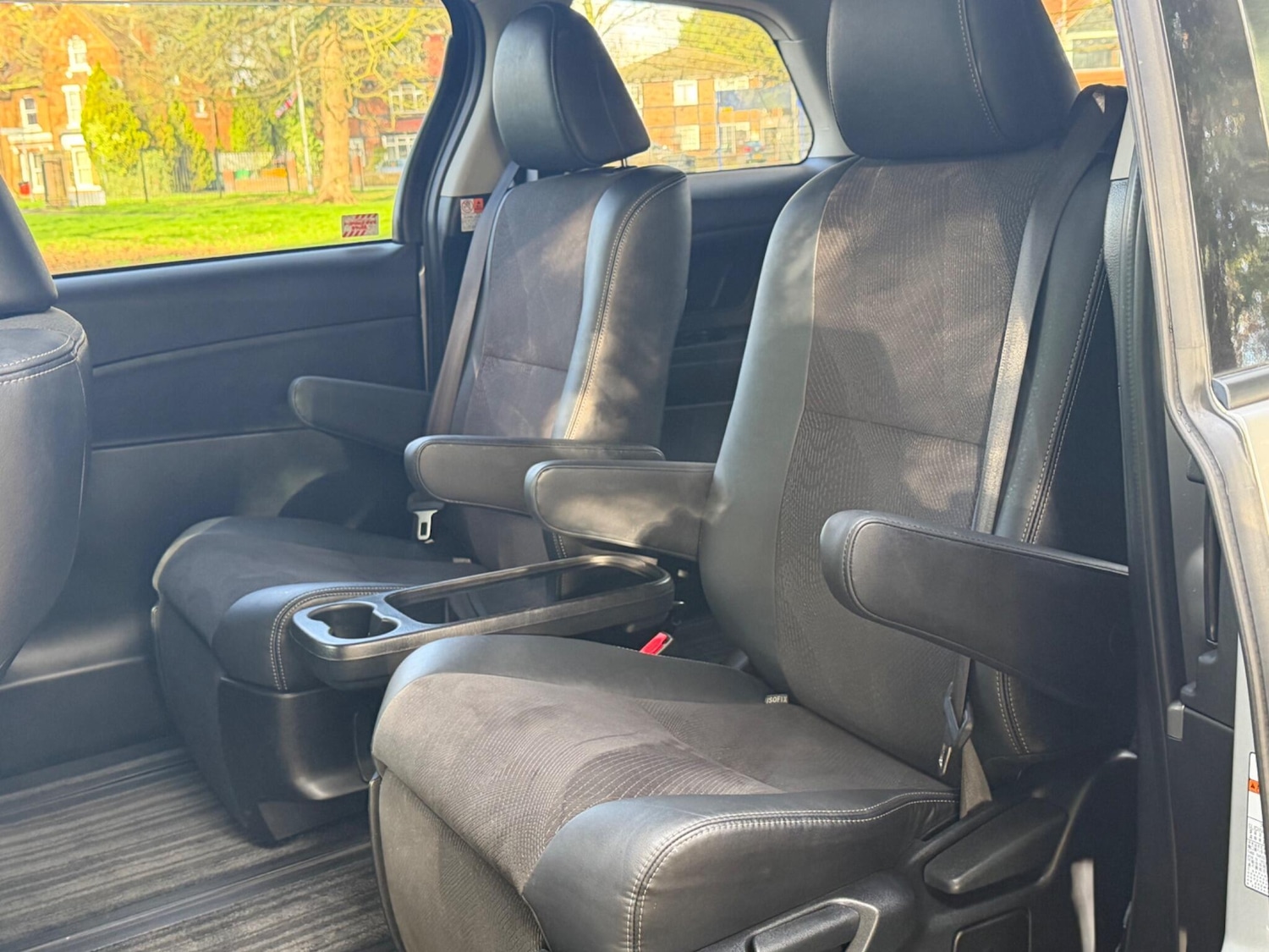 Used Toyota Estima 2025 for sale - 77456006: Photo 11