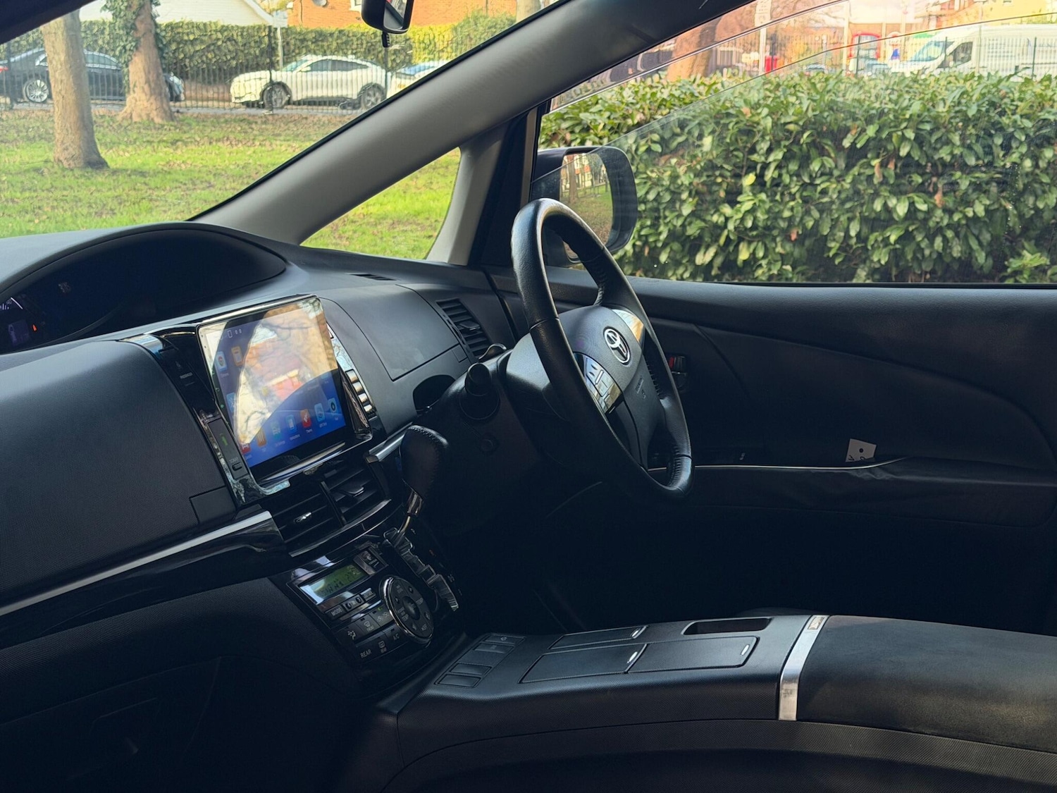 Used Toyota Estima 2025 for sale - 77456006: Photo 24