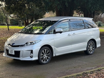 Used Toyota Estima 2025 for sale - 77456006: Photo