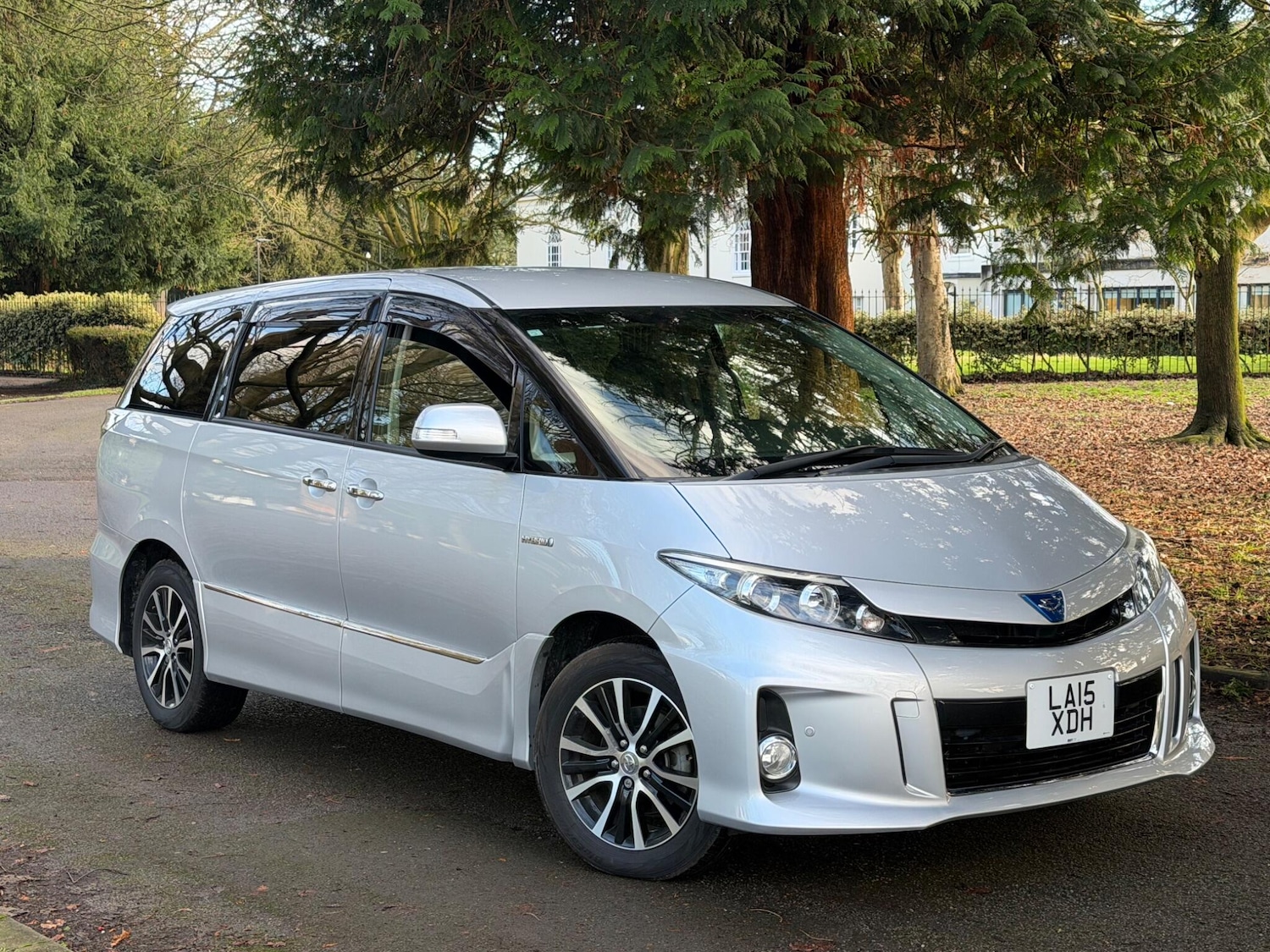 Used Toyota Estima 2025 for sale - 77456006: Photo 5