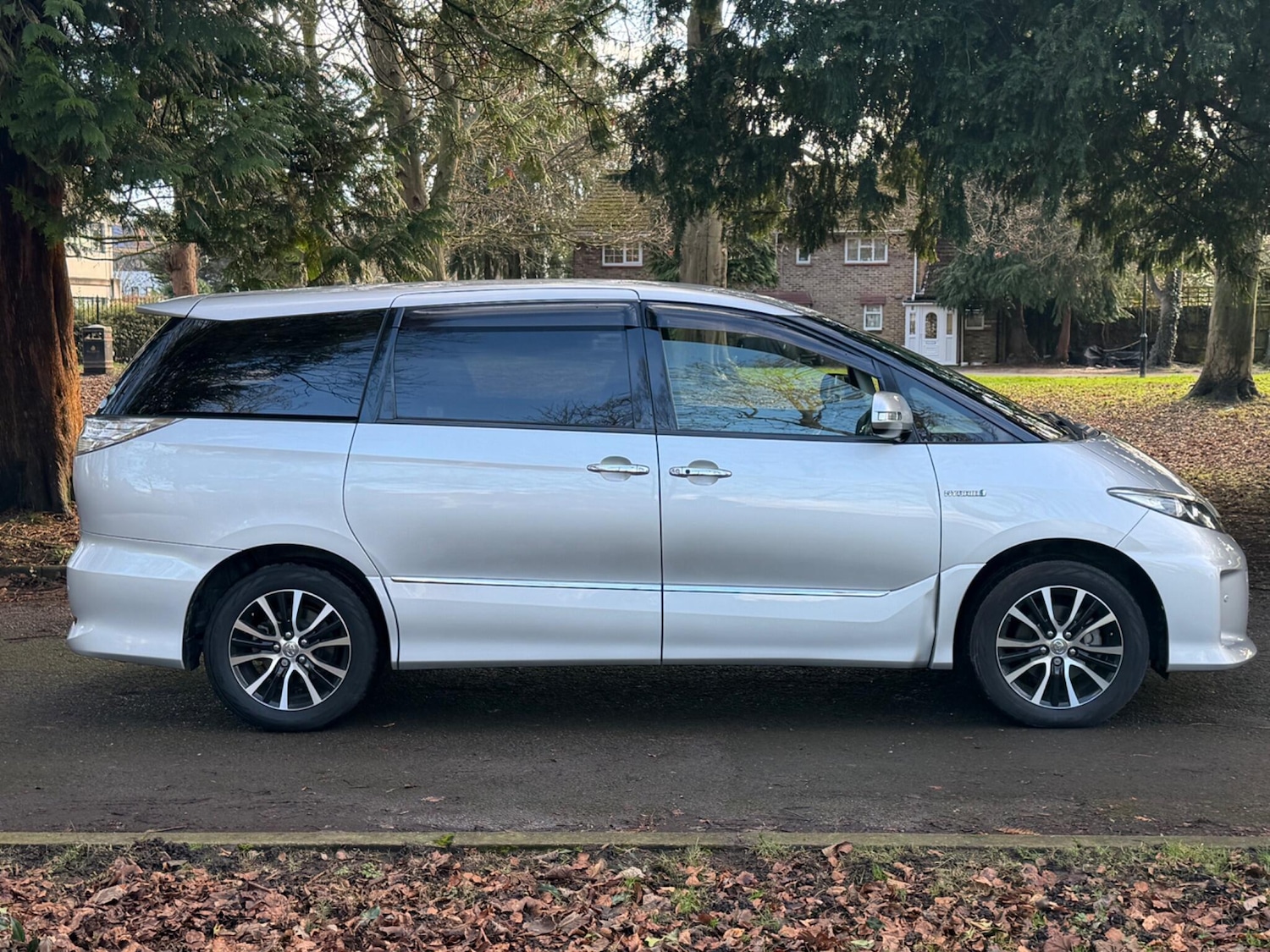 Used Toyota Estima 2025 for sale - 77456006: Photo 8