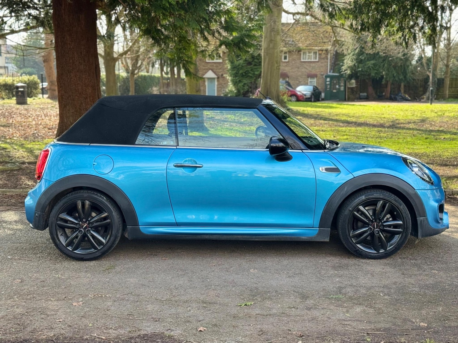 Used MINI Convertible 2019 for sale - 76315062: Photo 10