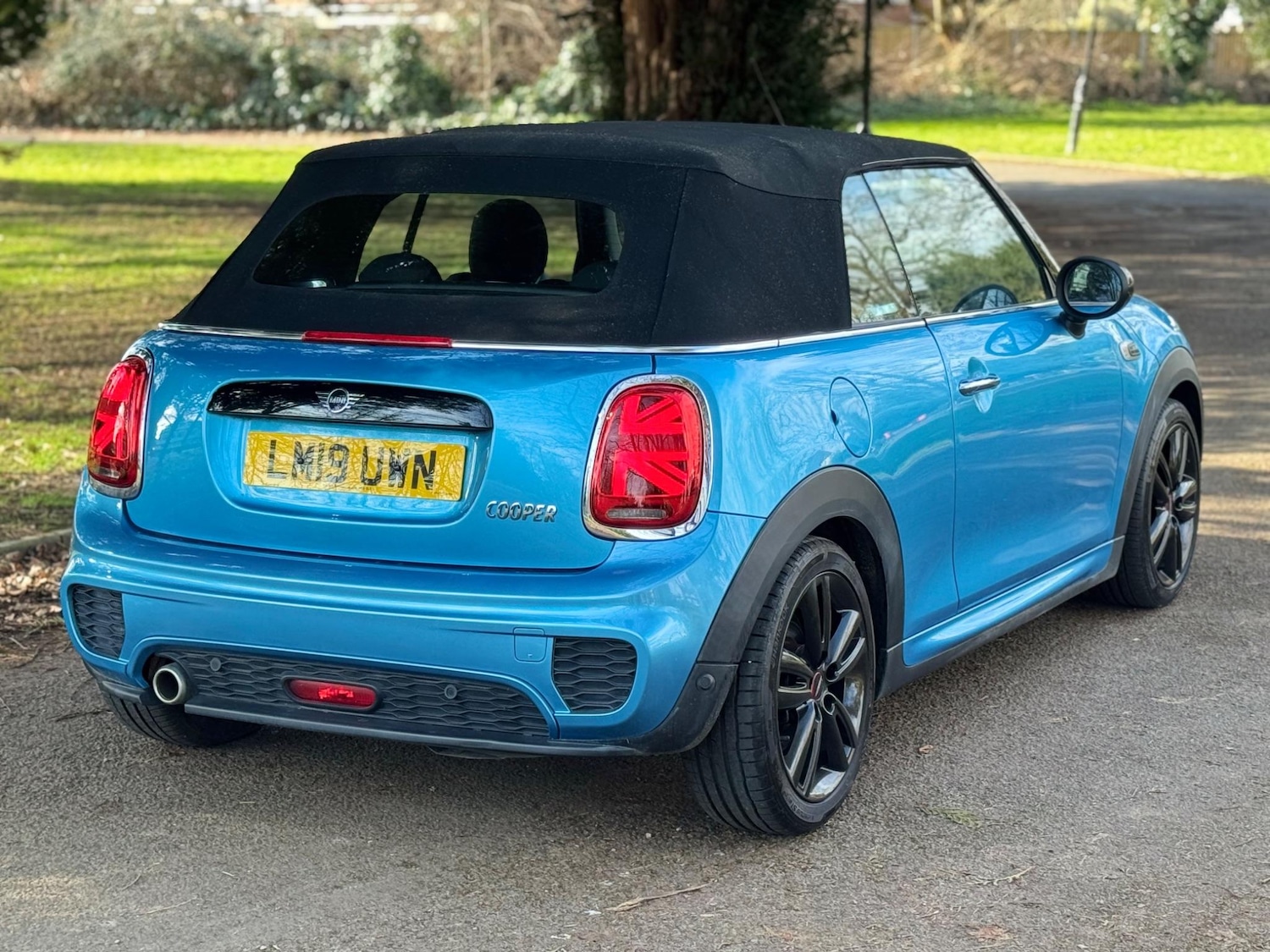 Used MINI Convertible 2019 for sale - 76315062: Photo 11