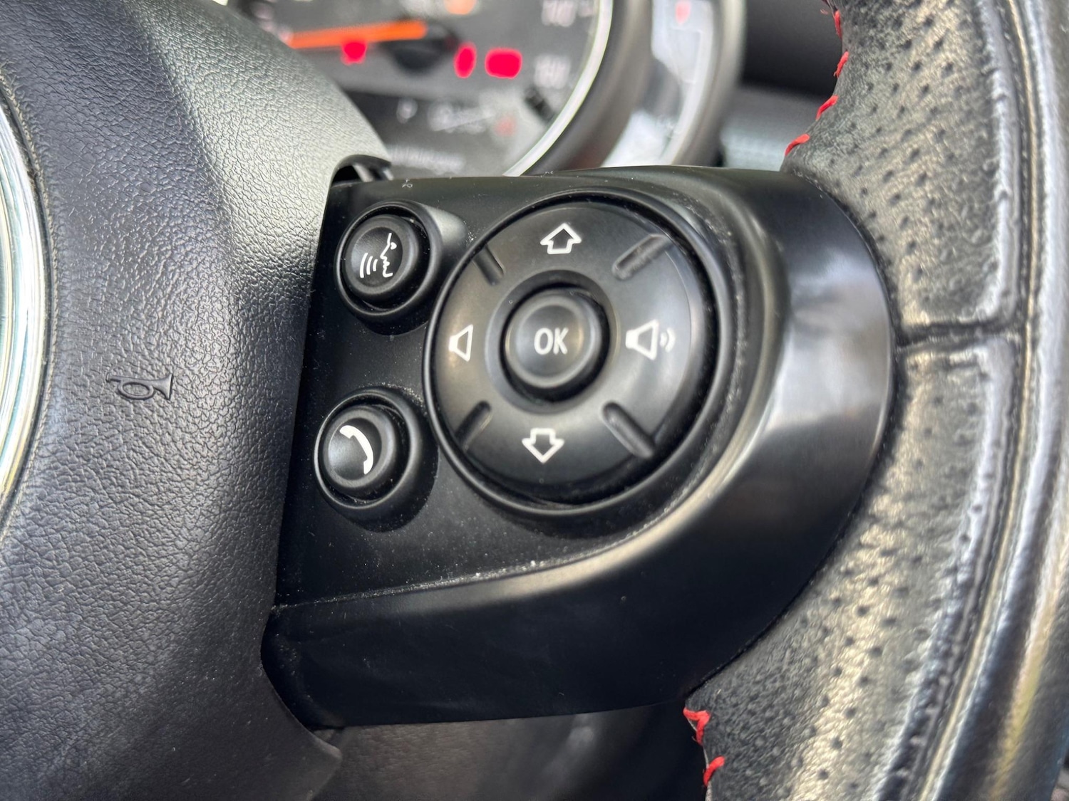 Used MINI Convertible 2019 for sale - 76315062: Photo 19