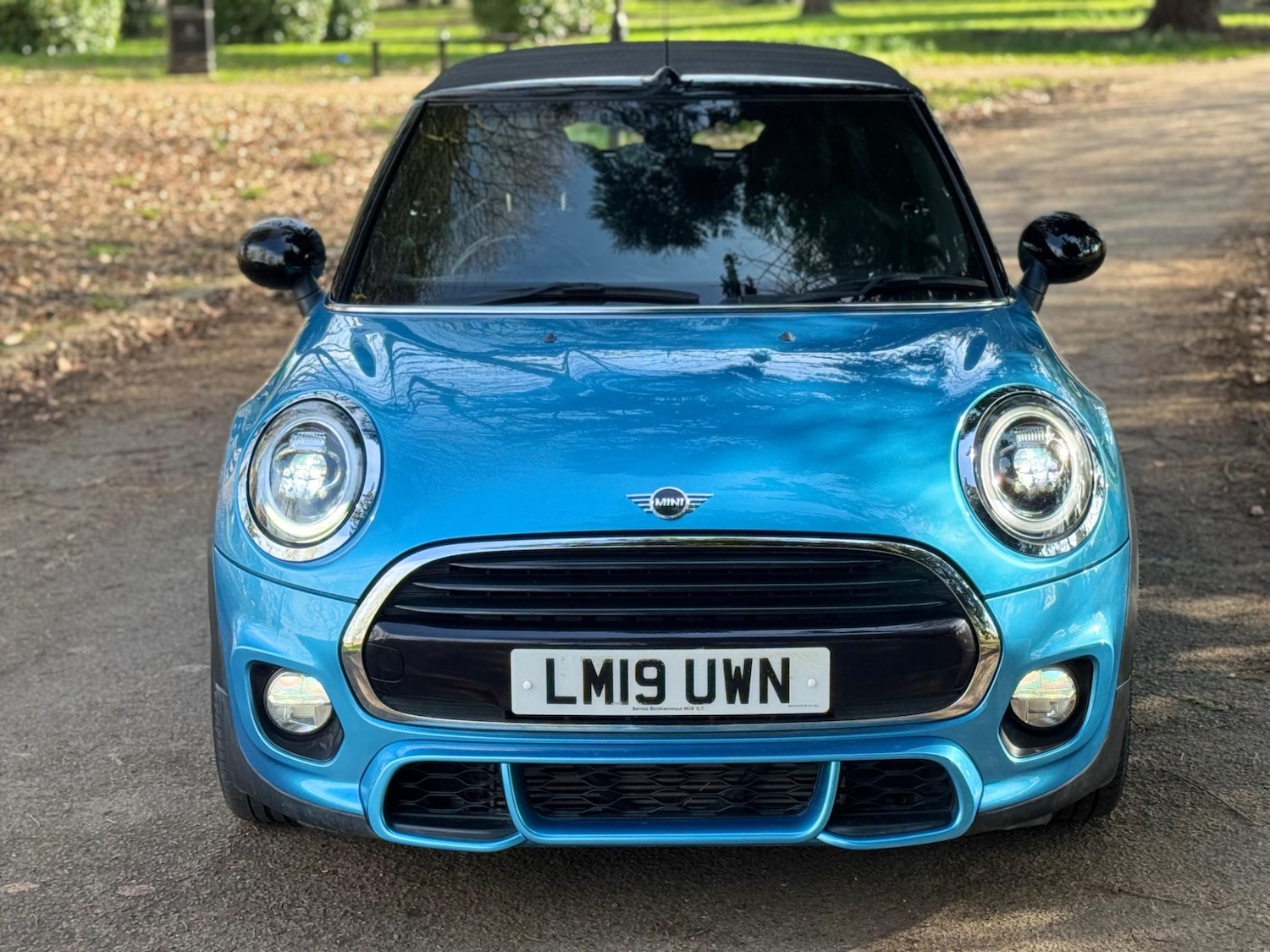 Used MINI Convertible 2019 for sale - 76315062: Photo 2