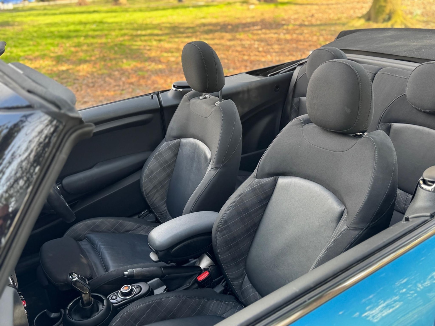 Used MINI Convertible 2019 for sale - 76315062: Photo 21