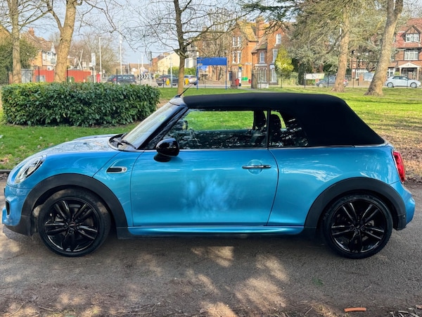 Used MINI Convertible 2019 for sale - 76315062: Photo 7