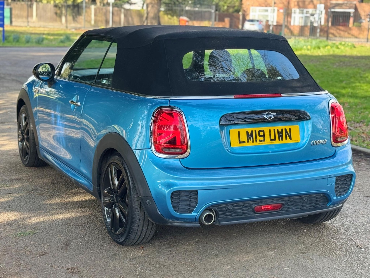 Used MINI Convertible 2019 for sale - 76315062: Photo 8