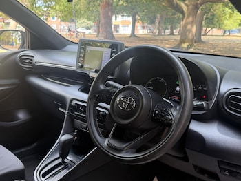 Used Toyota Yaris 2021 for sale - 79565896: Photo