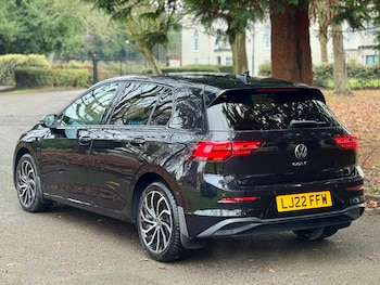 Used Volkswagen Golf 2022 for sale - 77029805: Photo