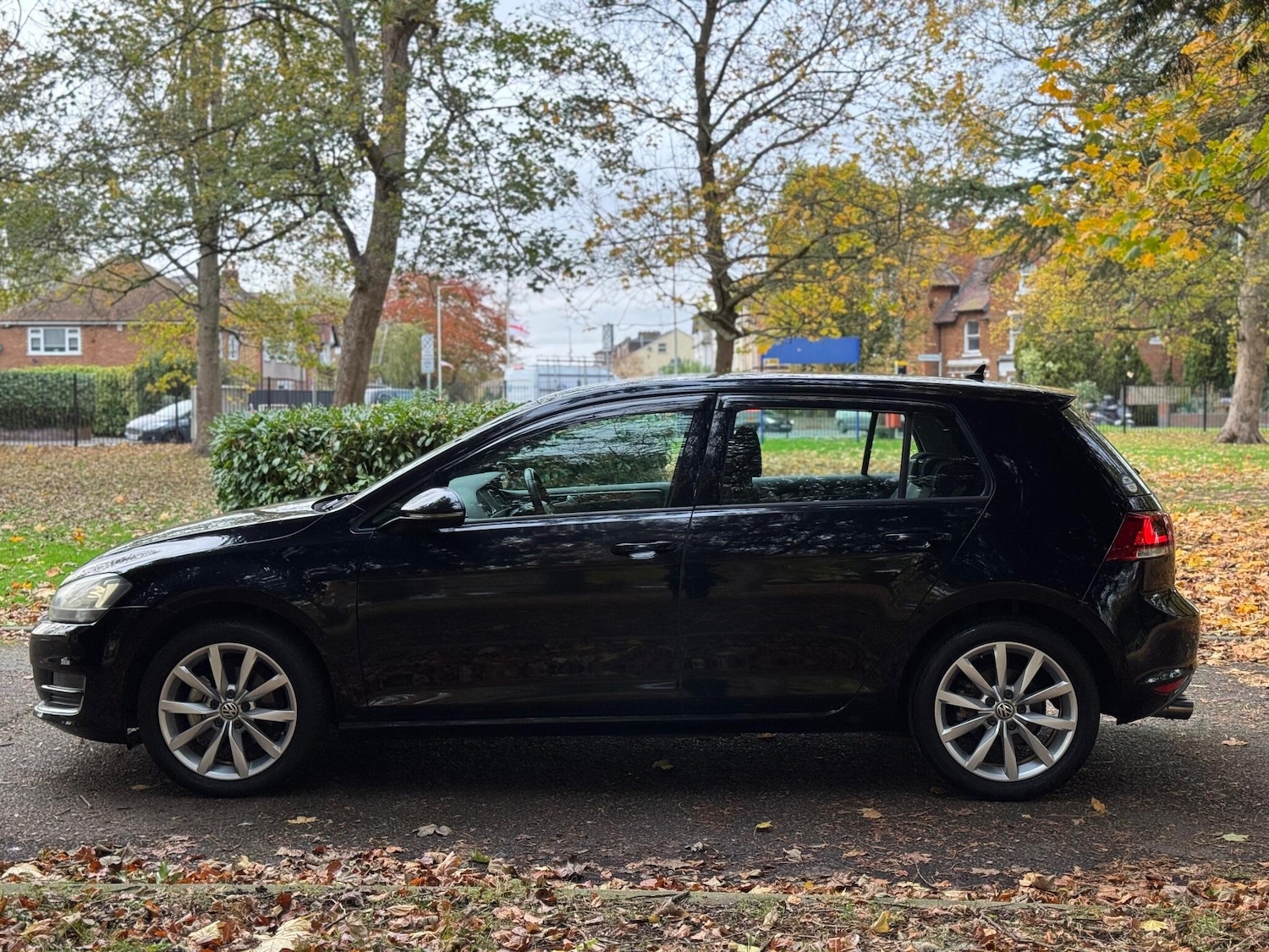 Used Volkswagen Golf for sale - 76511755: Photo 2