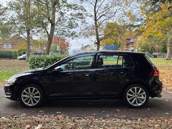 Used Volkswagen Golf 2014 for sale - 76511755: Photo