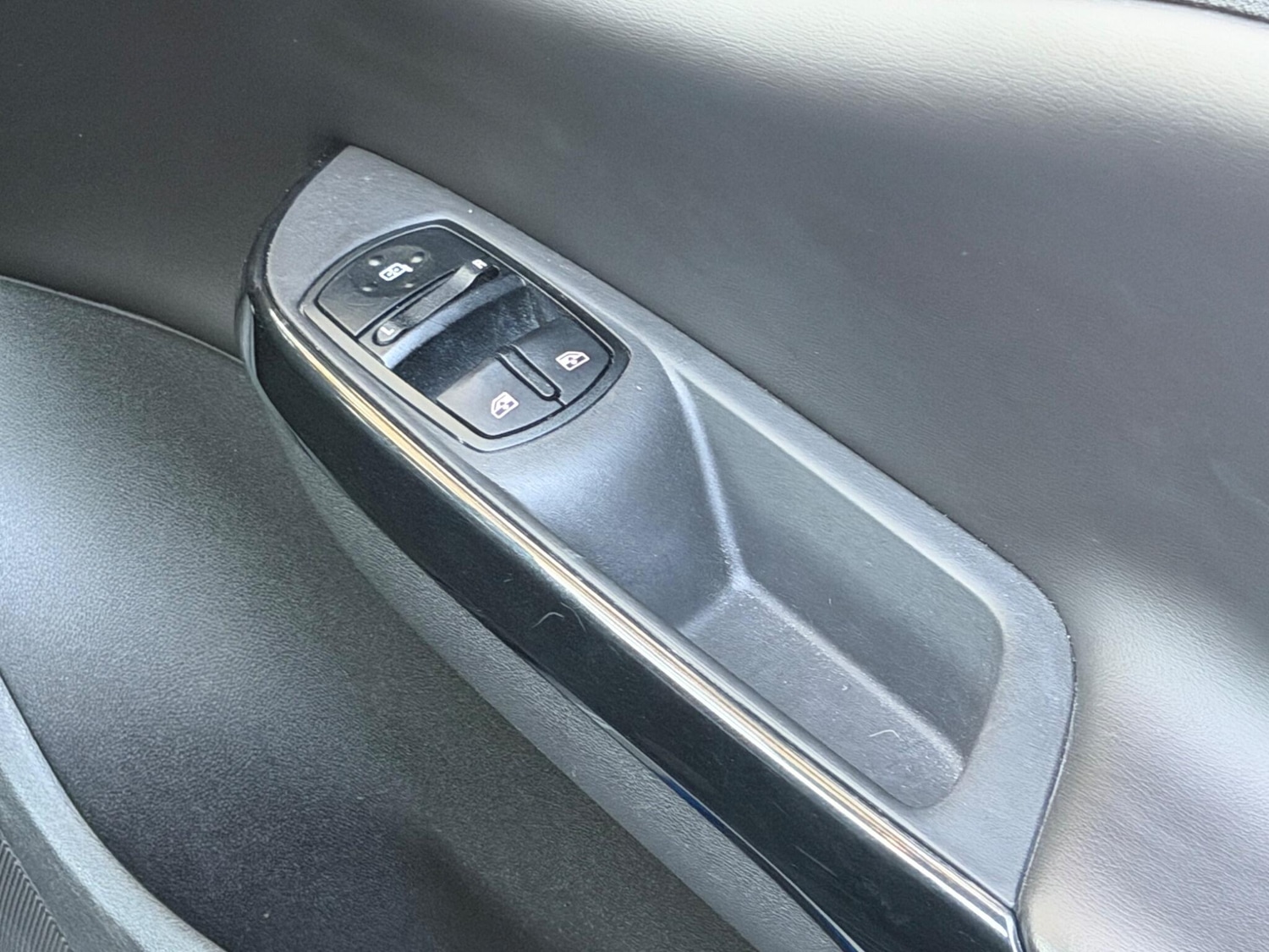 Used Vauxhall Corsa 2016 for sale - 77957891: Photo 18