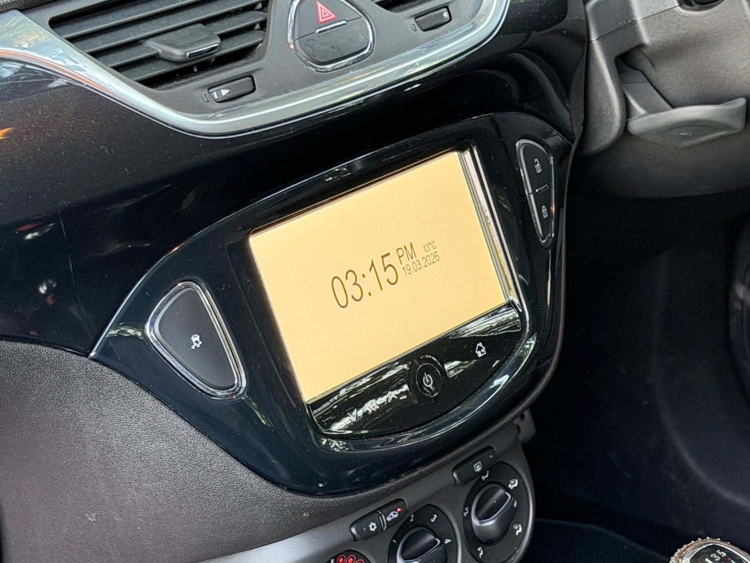 Used Vauxhall Corsa 2016 for sale - 77957891: Photo 19