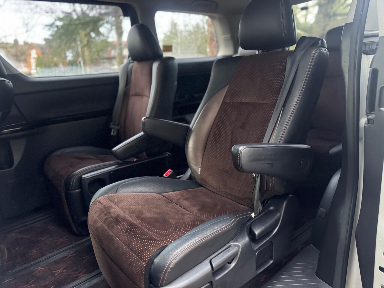 Used Toyota Alphard 2025 for sale - 77291282: Photo 15