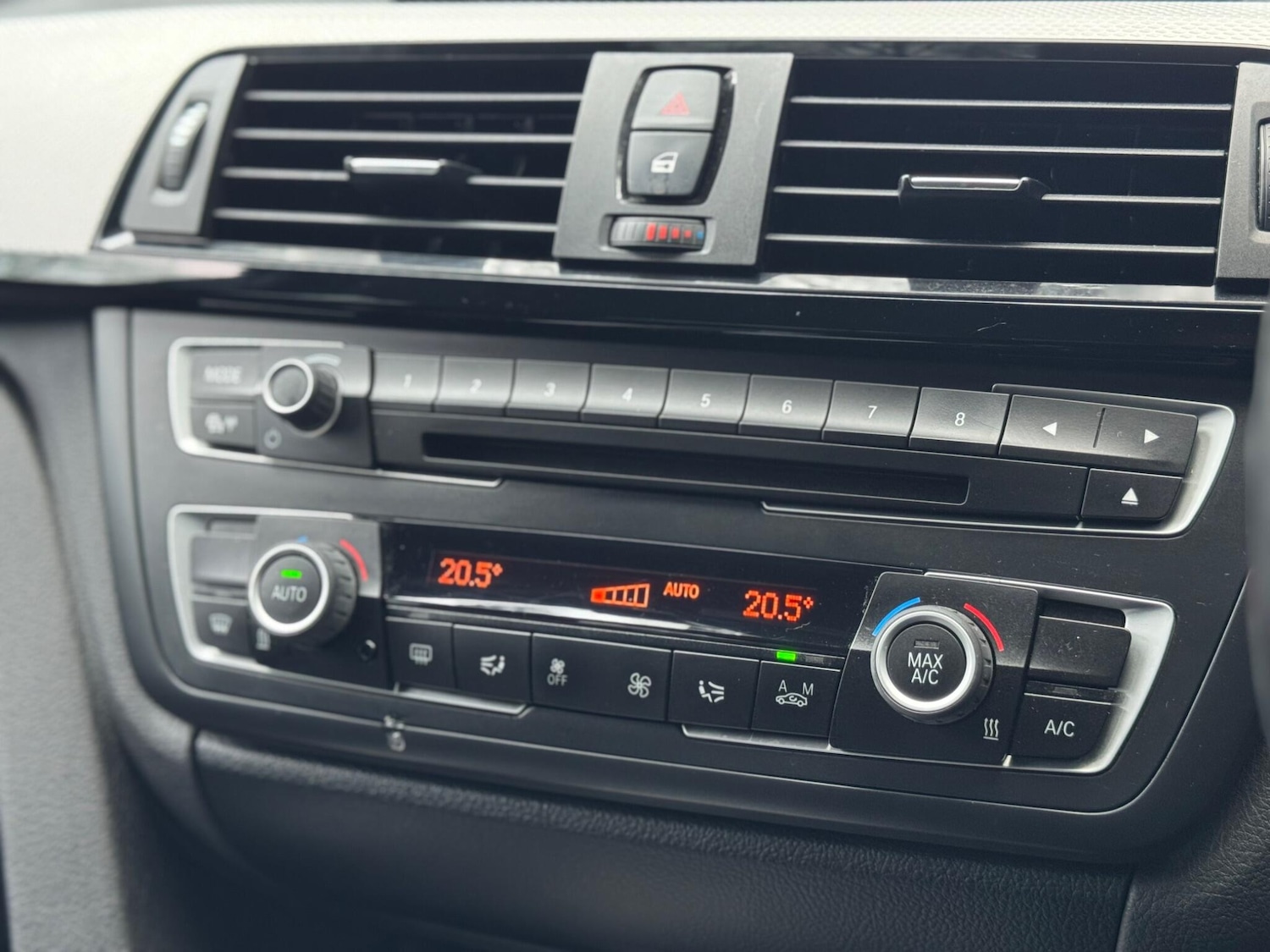 Used BMW 3 Series 2025 for sale - 77291262: Photo 33