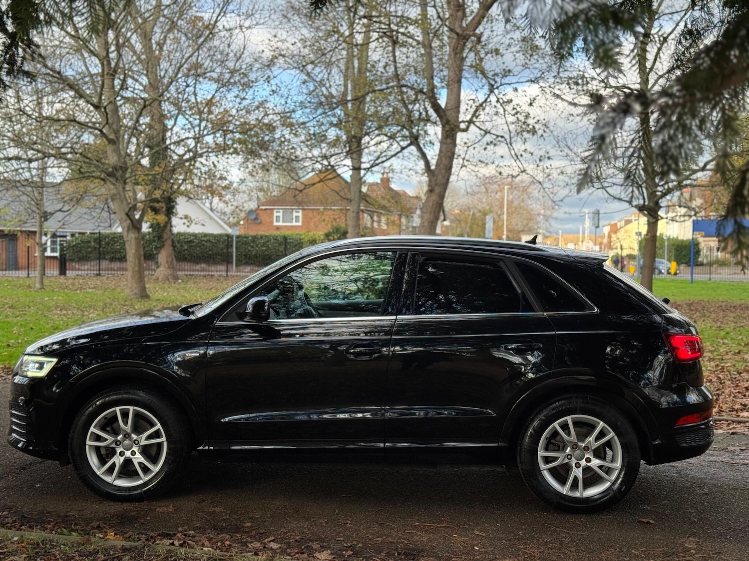 Used Audi Q3 for sale - 76701252: Photo 11