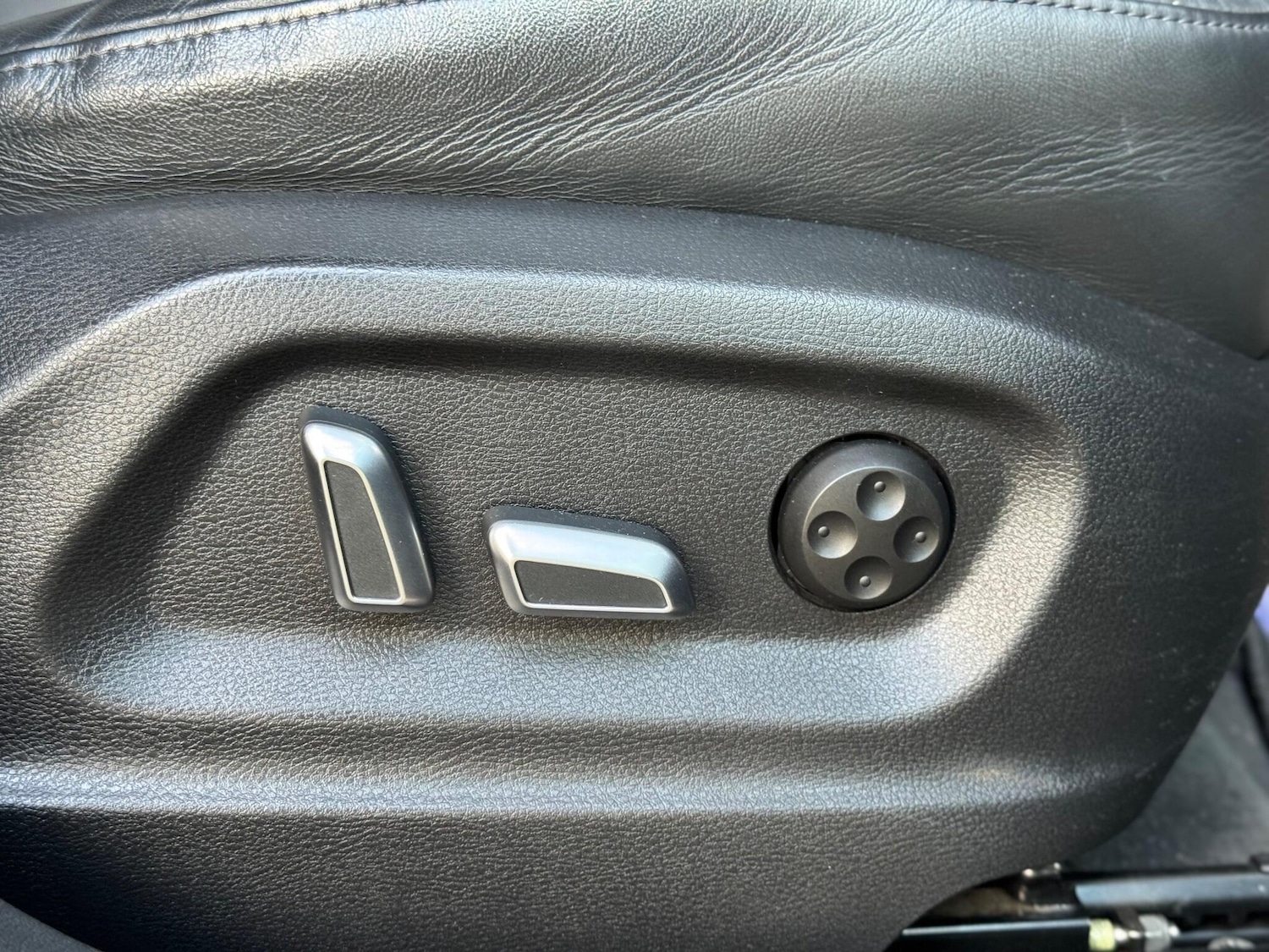 Used Audi Q3 for sale - 76701252: Photo 17