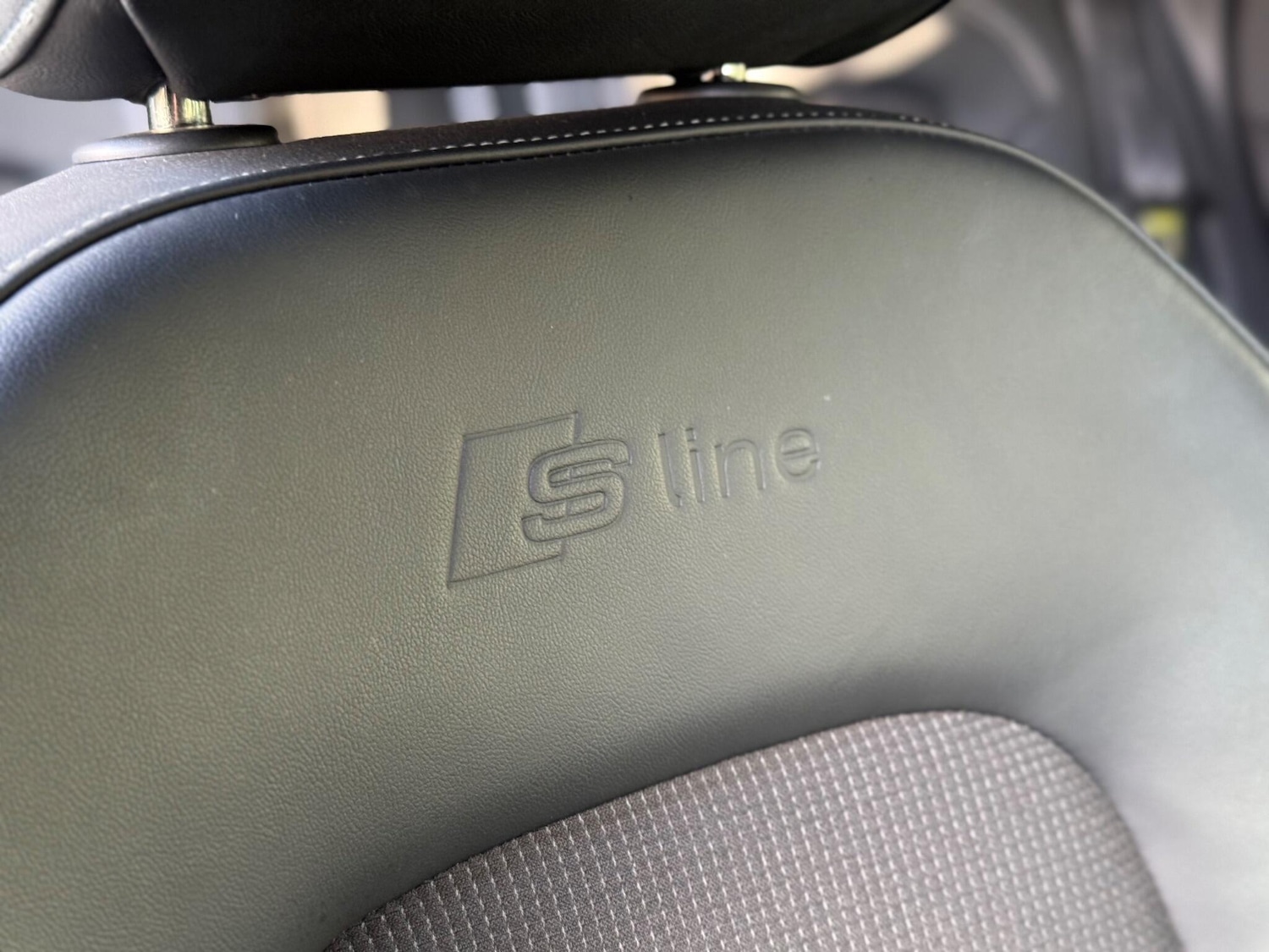 Used Audi Q3 for sale - 76701252: Photo 28