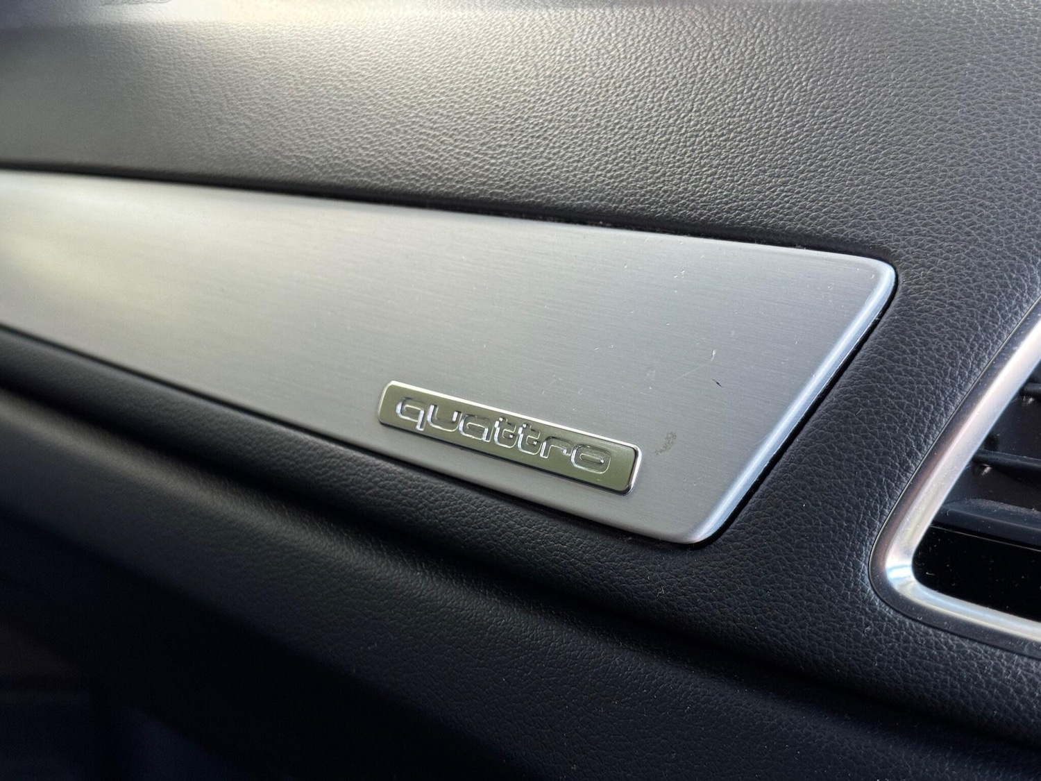 Used Audi Q3 for sale - 76701252: Photo 31