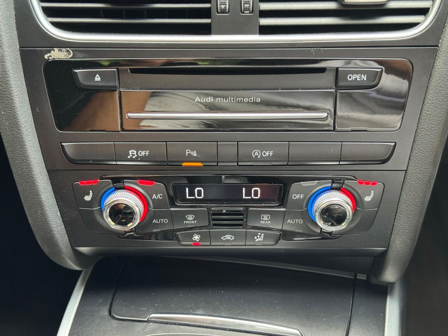 Used Audi A4 for sale - 76476689: Photo 25