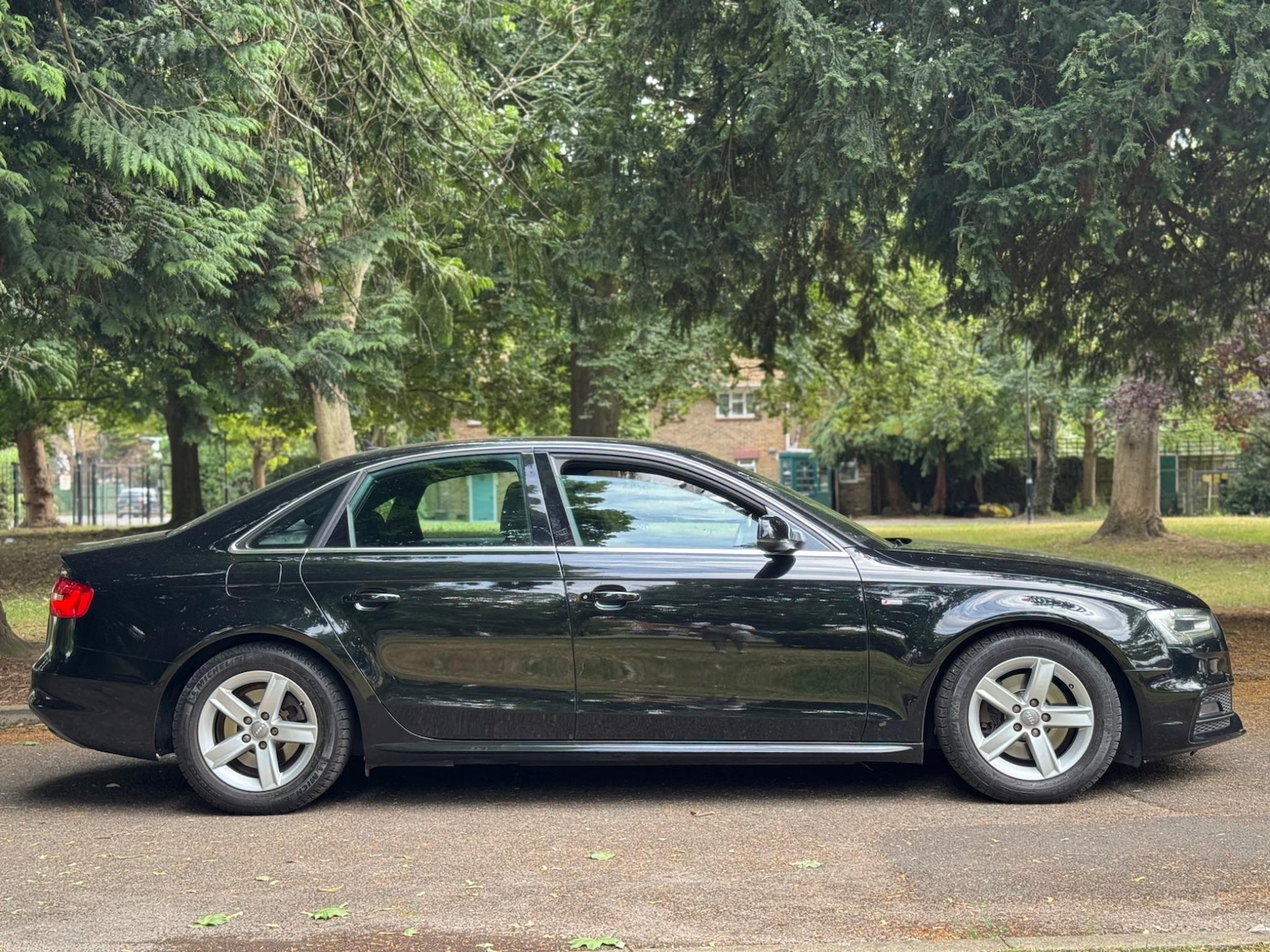 Used Audi A4 for sale - 76476689: Photo 8