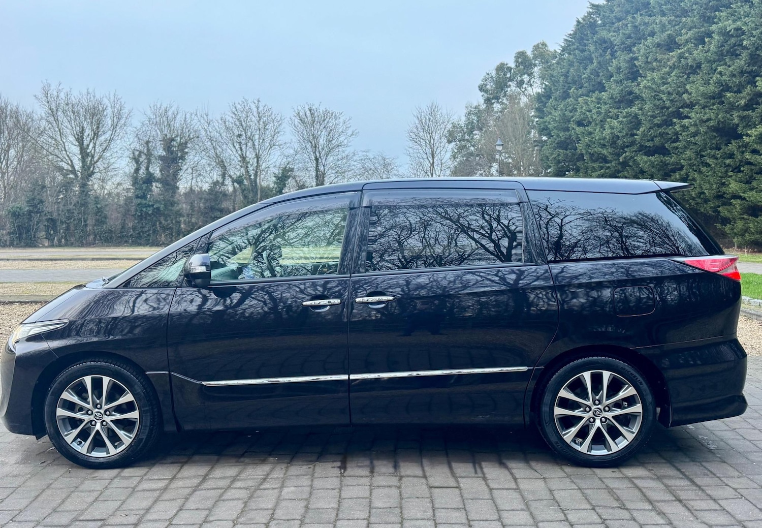 Used Toyota Estima for sale - 76989510: Photo 8