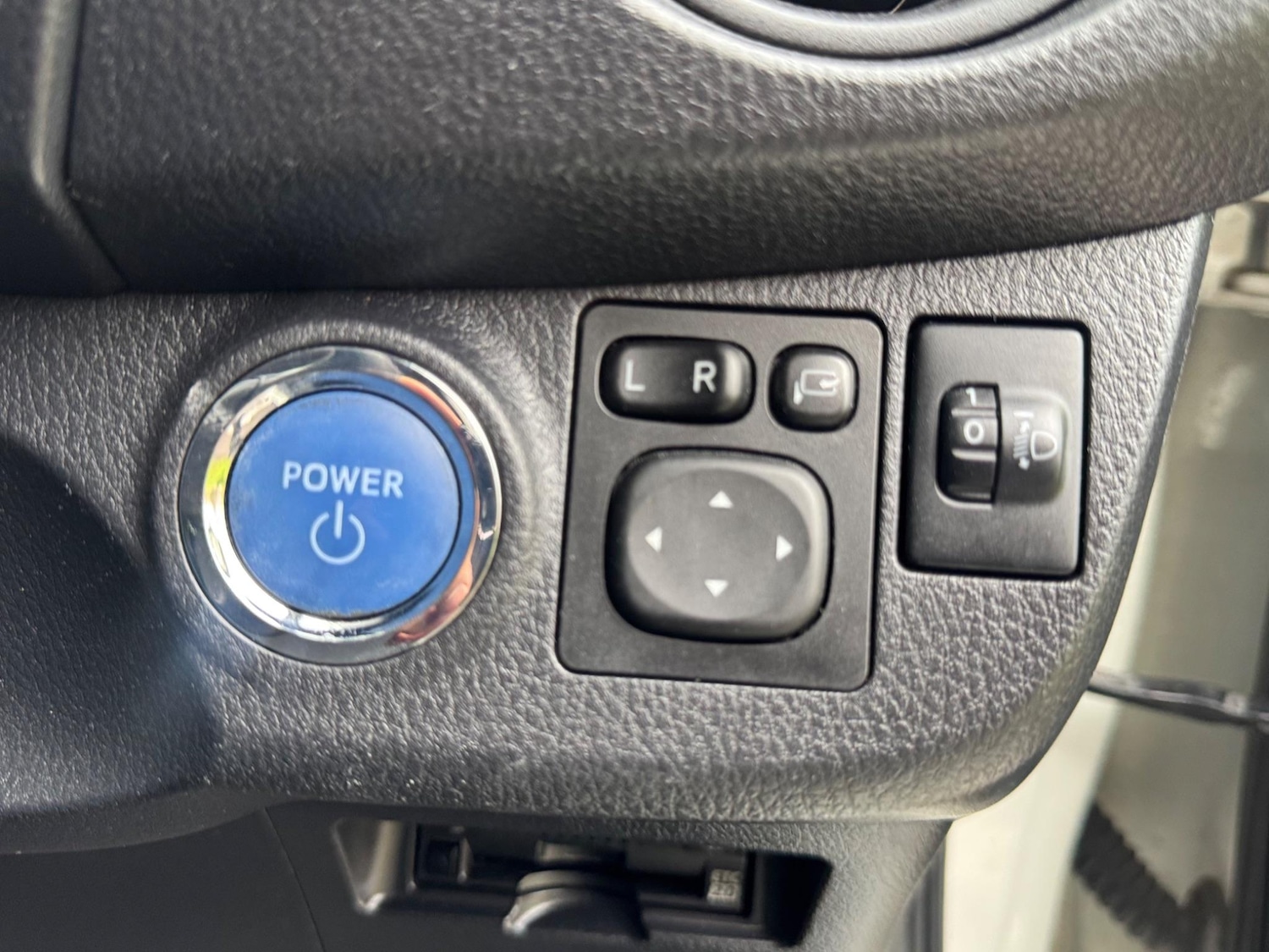 Used Toyota Vitz 2025 for sale - 76270142: Photo 14