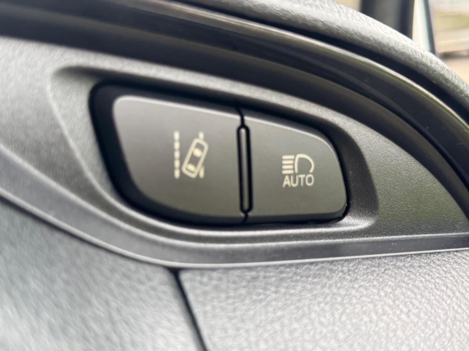 Used Toyota Vitz 2025 for sale - 76270142: Photo 18