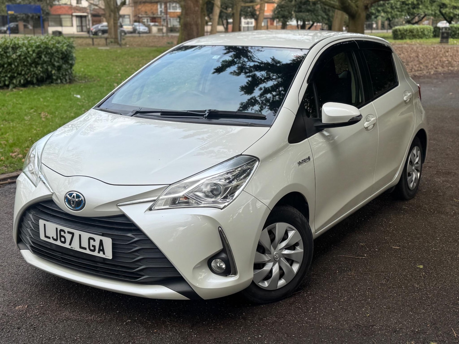 Used Toyota Vitz 2025 for sale - 76270142: Photo 7