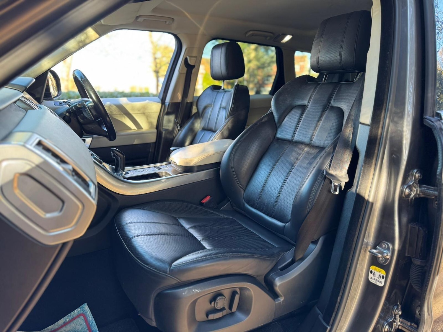 Used Land Rover Range Rover Sport 2017 for sale - 76657319: Photo 31