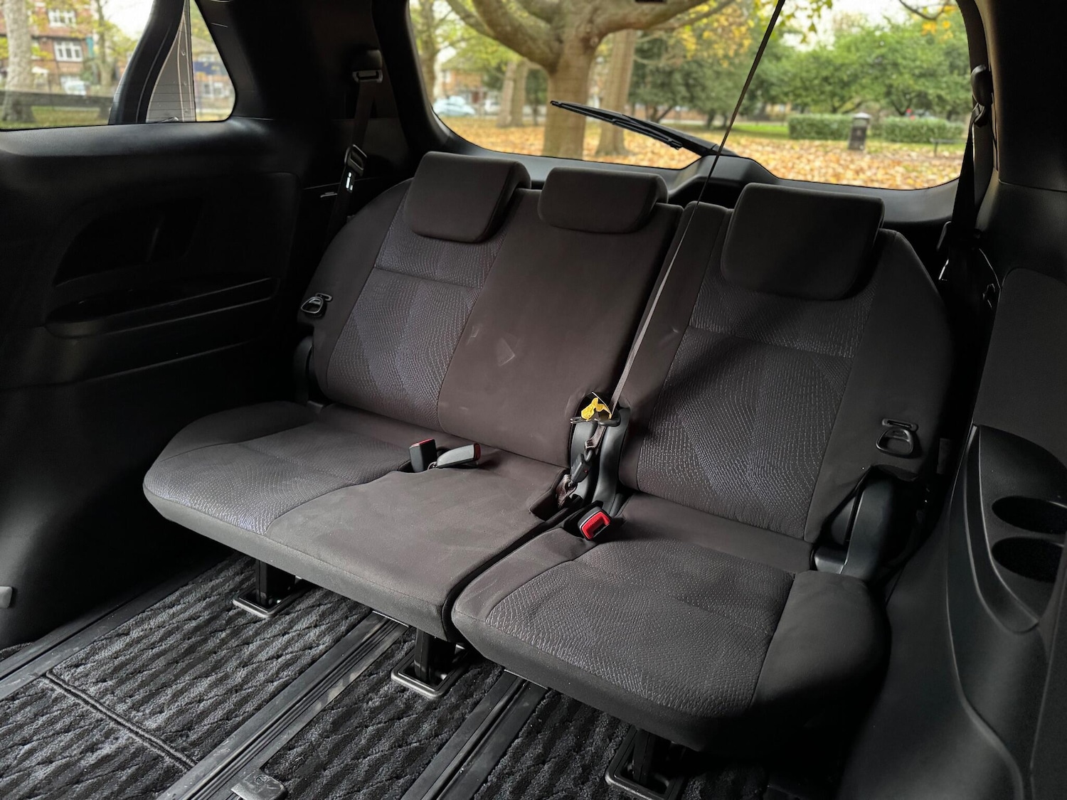 Used Toyota Estima for sale - 76550824: Photo 15