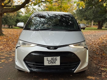 Used Toyota Estima 2016 for sale - 76550824: Photo