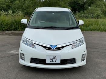 Used Toyota Estima 2011 for sale - 76476688: Photo