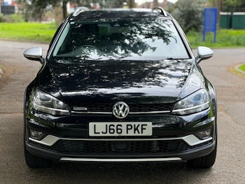 Used Volkswagen Golf 2016 for sale - 78245470: Photo