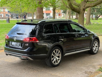 Used Volkswagen Golf 2016 for sale - 78245470: Photo