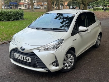 Used Toyota Vitz 2017 for sale - 76099192: Photo